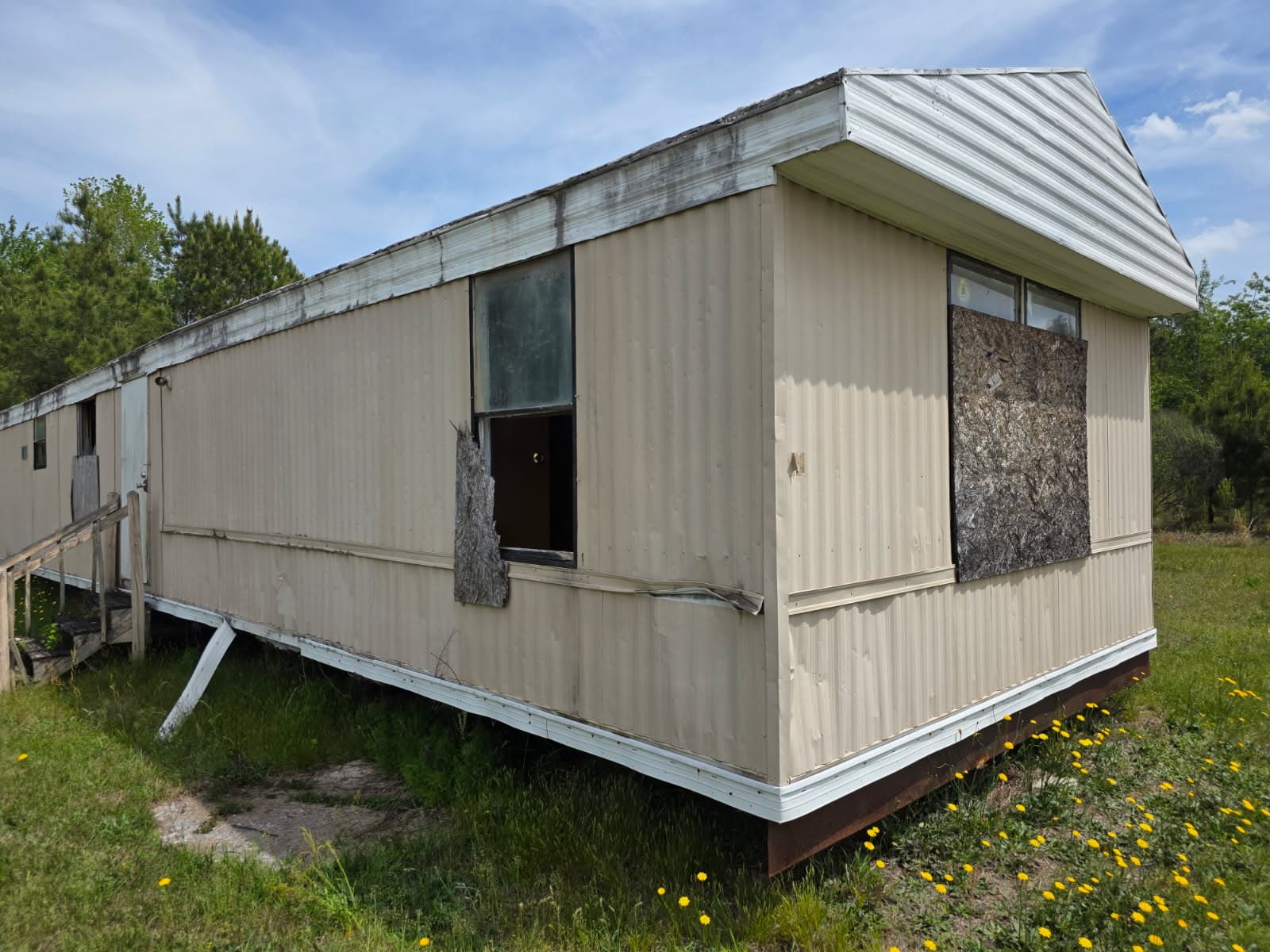 Mobile home Garcia Mobile Home Buyers purchased